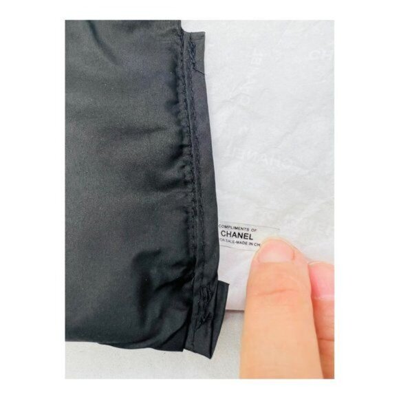 Chanel Gift Bag Set Authentic Pouch Tissue Paper and Gift Bag - Picture 3 of 9